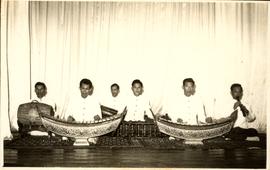 การแสดงของคณะนาฏศิลป์ไทย โรงเรียนผกาวลีนาฏดุริยางค์