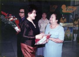 ภาพงานครบรอบวันเกิด คุณสวลี ผกาพันธุ์ (ลูกศิษย์อาจารย์ลัดดา)