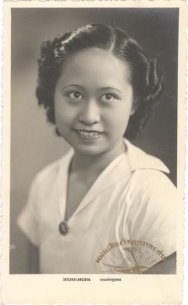 ภาพถ่ายอาจารย์ลัดดา (สารตายน) ศิลปบรรเลง