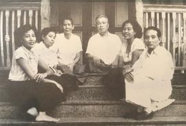 หลวงประดิษฐไพเราะกับครอบครัว