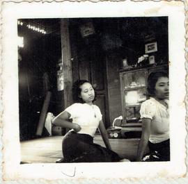 ภาพถ่าย อ.ลัดดา และ เพื่อน