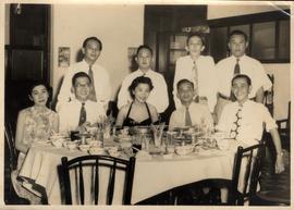 ภาพอาจารย์ประสิทธิ์ และเพื่อนๆ ขณะศึกษาที่ประเทศญี่ปุ่น