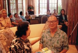 ภาพถ่ายอาจารย์ลัดดา (สารตายน) ศิลปบรรเลง ที่บ้านคุณอัปสร