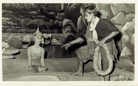 คณะละครผกาวลี