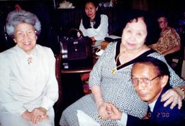 เพื่อนและลูกศิษย์มาเยี่ยม อ.ลัดดา ศิลปบรรเลง