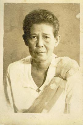 ภาพถ่ายคุณย่าโชติ ประดิษฐไพเราะ