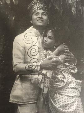 คณะละครผกาวลีออกโทรทัศน์