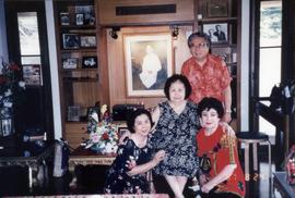 ภาพถ่ายครอบครัวศิลปบรรเลงที่บ้านสุขุมวิท39