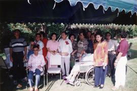 ภาพงานเลี้ยงแสดงความยินดีที่รับรางวัลศิลปินแห่งชาติ ที่บ้านพลเอก โชคชัย-วัลย์ดา หงส์ทอง