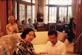 ภาพถ่ายอาจารย์ลัดดา (สารตายน) ศิลปบรรเลง ที่บ้านคุณอัปสร