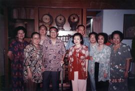 ภาพถ่ายครอบครัวศิลปบรรเลงที่บ้านสุขุมวิท39