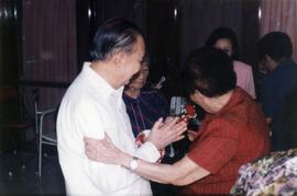 ภาพงานเลี้ยงแสดงความยินดีที่รับรางวัลศิลปินแห่งชาติ ที่บ้านพลเอก โชคชัย-วัลย์ดา หงส์ทอง