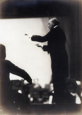 ภาพถ่าย ดร.เฟลิกส์ ไวน์ การ์ดเนอร์