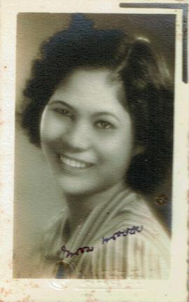 ภาพถ่ายเพื่อนของอาจารย์ลัดดา