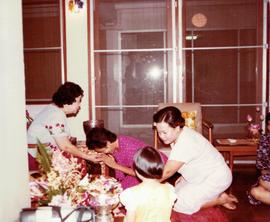 งานเลี้ยงวันเกิดครบรอบ 60 ปี อ.ลัดดา ศิลปบรรเลง ที่บ้านสุขุมวิท 39