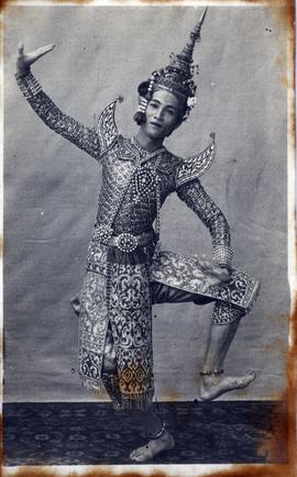 การแสดงนาฏศิลป์ของกรมศิลปากร