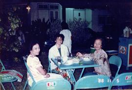 งานเลี้ยงฉลองครบ 72 ปี ของ อ.ลัดดา ศิลปบรรเลง ที่บ้าน สุขุมวิท 39