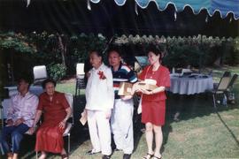 ภาพงานเลี้ยงแสดงความยินดีที่รับรางวัลศิลปินแห่งชาติ ที่บ้านพลเอก โชคชัย-วัลย์ดา หงส์ทอง