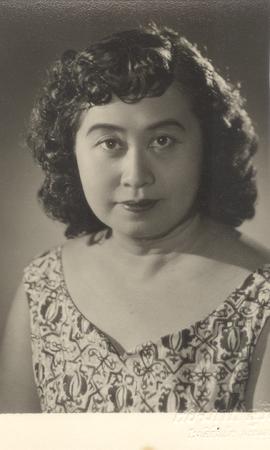 ภาพถ่ายอาจารย์ลัดดา (สารตายน) ศิลปบรรเลง