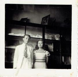 ภาพอาจารย์ประสิทธิ์ กับ อาจารย์ลัดดา ก่อนแต่งงาน