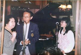 ที่บ้านคุณอัปสร กูรมะโรหิต