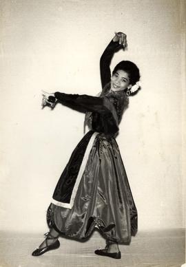 ระบำสเปน โดย ศิริกุล นักดนตรี