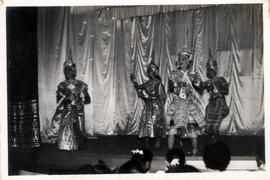 การแสดงดนตรีไทยและนาฏดุริยางค์ ที่โรงละครบ้านบาตร