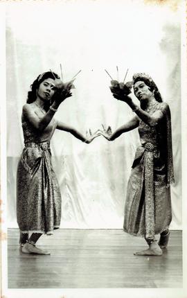 โรงเรียนผกาวลีนาฏดุริยางค์