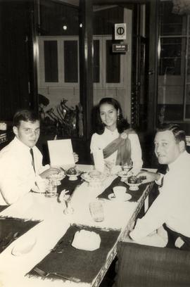 โรงเรียนผกาวลีนาฏดุริยางค์