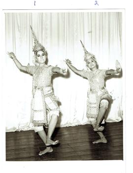 รำอวยพร จุไรรัตน์ ดิษฐ์ปัญญา และ อุดม พิจิตดุรุการ