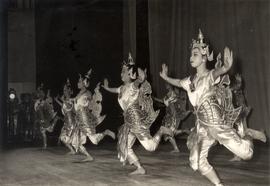 รำมโนราห์ คณะนาฏศิลป์ไทย ผกาวลีนาฏดุริยางค์