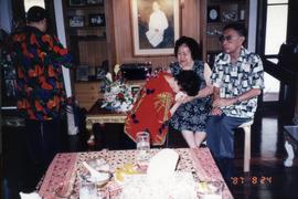 ภาพถ่ายครอบครัวศิลปบรรเลงที่บ้านสุขุมวิท39