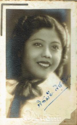 ภาพถ่ายเพื่อนของอาจารย์ลัดดา