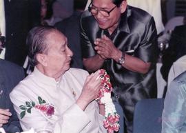 ภาพงานรับพระราชทานรางวัลศิลปินแห่งชาติ