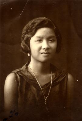 เพื่อน อ.ลัดดา ศิลปบรรเลง