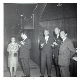 อ.ประสิทธิ์ พาคณะนาฏศิลป์ไทยผกาวลีออกโทรทัศน์ในต่างประเทศ