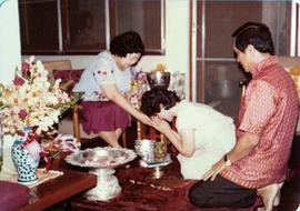 ที่บ้าน 56 สุขุมวิท 39 ลูกศิษย์มาอวยพร อ.ลัดดา ในวันเกิด