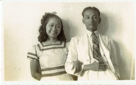 ภาพถ่ายอาจารย์ประสิทธิ์กับอาจารย์ลัดดาก่อนแต่งงาน