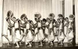 การแสดงของคณะนาฏศิลป์ไทย ผกาวลีนาฏดุริยางค์ ที่โรงละครบ้านบาตร ระบำพัด