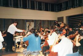 ภาพการอัดซีดีเพลงของมหาวิทยาลัยอัสสัมชัญที่หอประชุมเล็ก ศูนย์วัฒนธรรม