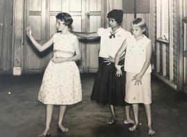 โรงเรียนผกาวลีนาฏดุริยางค์ ที่บ้านบาตร