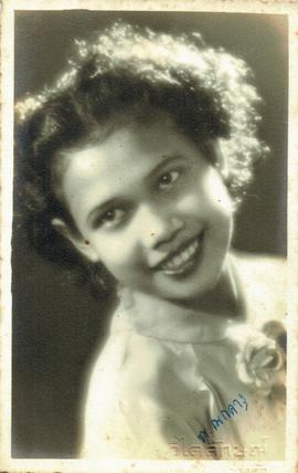 ภาพถ่ายเพื่อนของอาจารย์ลัดดา