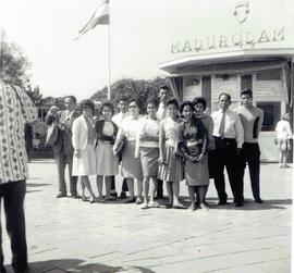 คณะนาฏศิลป์ไทยผกาวลีในต่างแดน