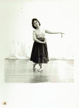 ภาพถ่าย ศรีกัญญา สารตายน ที่โรงเรียนผกาวลีนาฏดุริยางค์