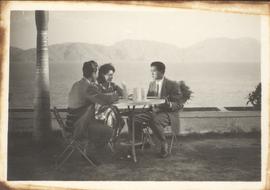 ภาพถ่ายจากภาพยนตร์ เรื่อง ไฟชีวิต