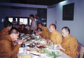 ภาพถ่ายครอบครัวศิลปบรรเลงที่บ้านสุขุมวิท39 งานทำบุญวันเกิด อ.ประสิทธิ์ ศิลปบรรเลง ที่บ้านเลขที่ 5...