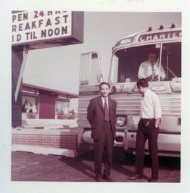 อ.ประสิทธิ์ เมื่อครั้งพาดนตรีและนาฎศิลป์ไทยไปแสดงที่ U.S.A